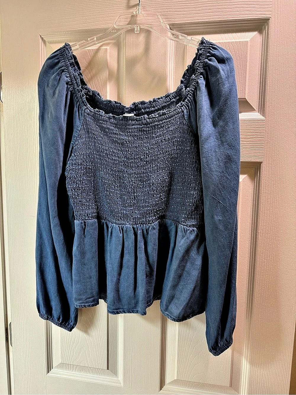 Old Navy Long Sleeve Smocked Peplum Blouse Blue Size Medium